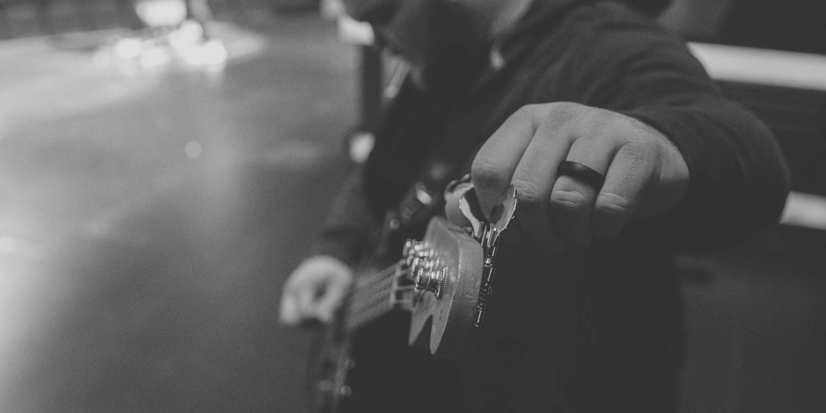 half step down tuning guitar